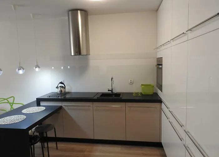 Z Ogrodem Wisniowy Sad Lägenhet Kołobrzeg